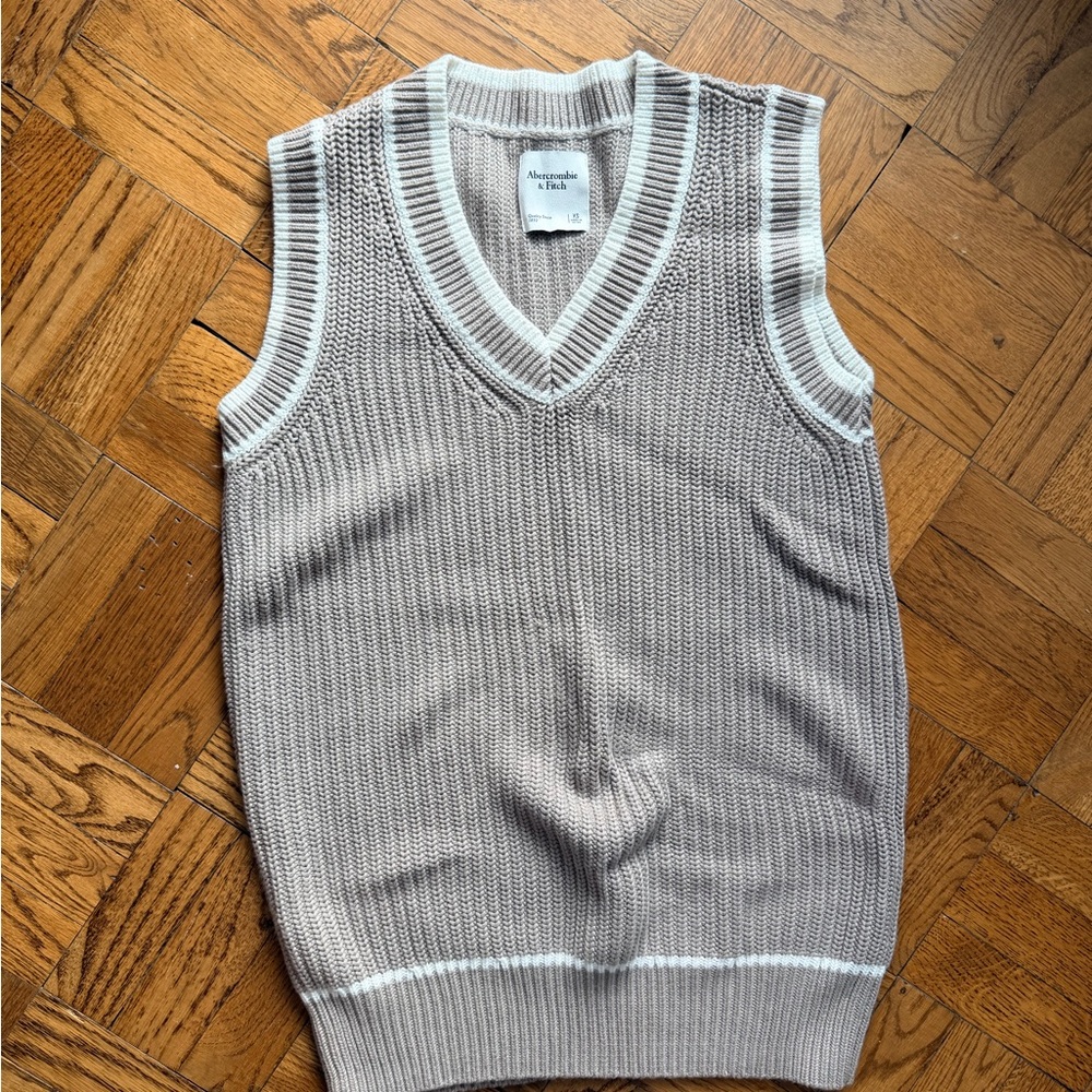 Abercrombie & Fitch Gray V-Neck Sweater Dress